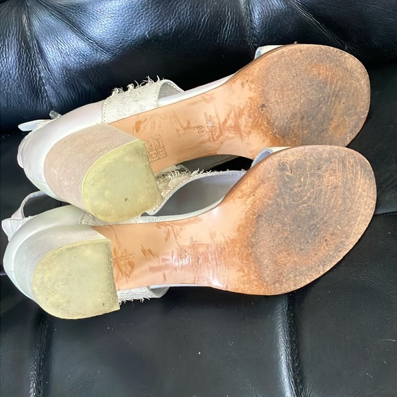 Women’s size 38 Spanish leather Miista- London Cream 2.5” Shoes - Imperfect - Picture 12 of 16